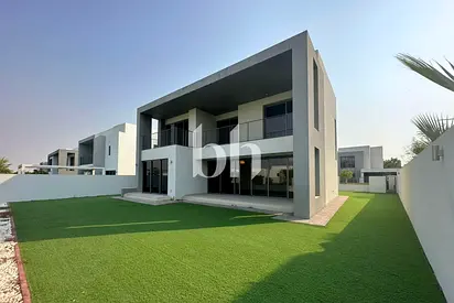 Exclusive | Greenbelt Backing | Premium Unit