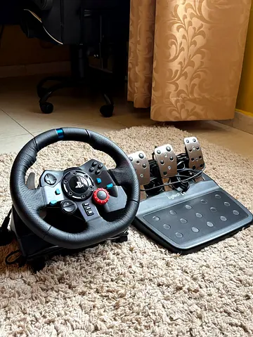 Logitech G29 Racing Wheel + Pedals | Excellent Condition | PS4 PS5 PC