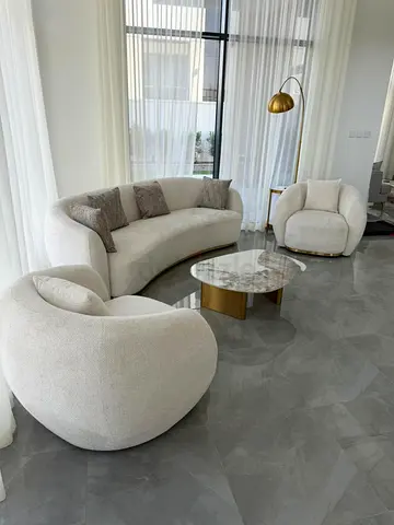 Beautiful Luxury SOFA Set with Coffee Table