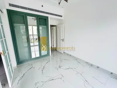 READY TO MOVE IN | POOL VIEW | WITH KITCHEN APPLIANCES