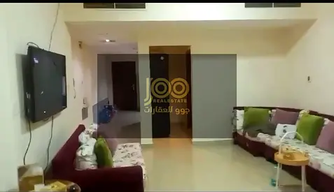 Suitable for living or investment, the studio features a good size compared to typical studios, giving you greater comfort in furniture arrangement.