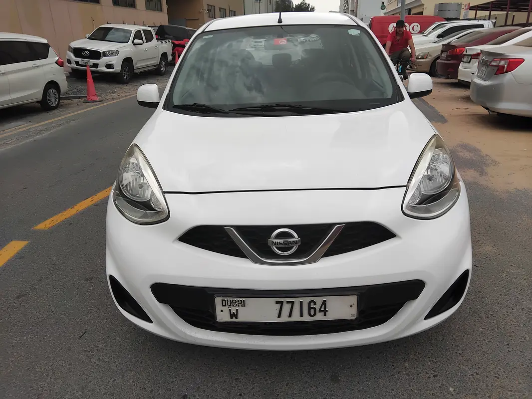 Nissan Micra 2020 — photo 1 of 10