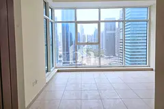Vacant | 2br Maids | Mid Floor | Lake View