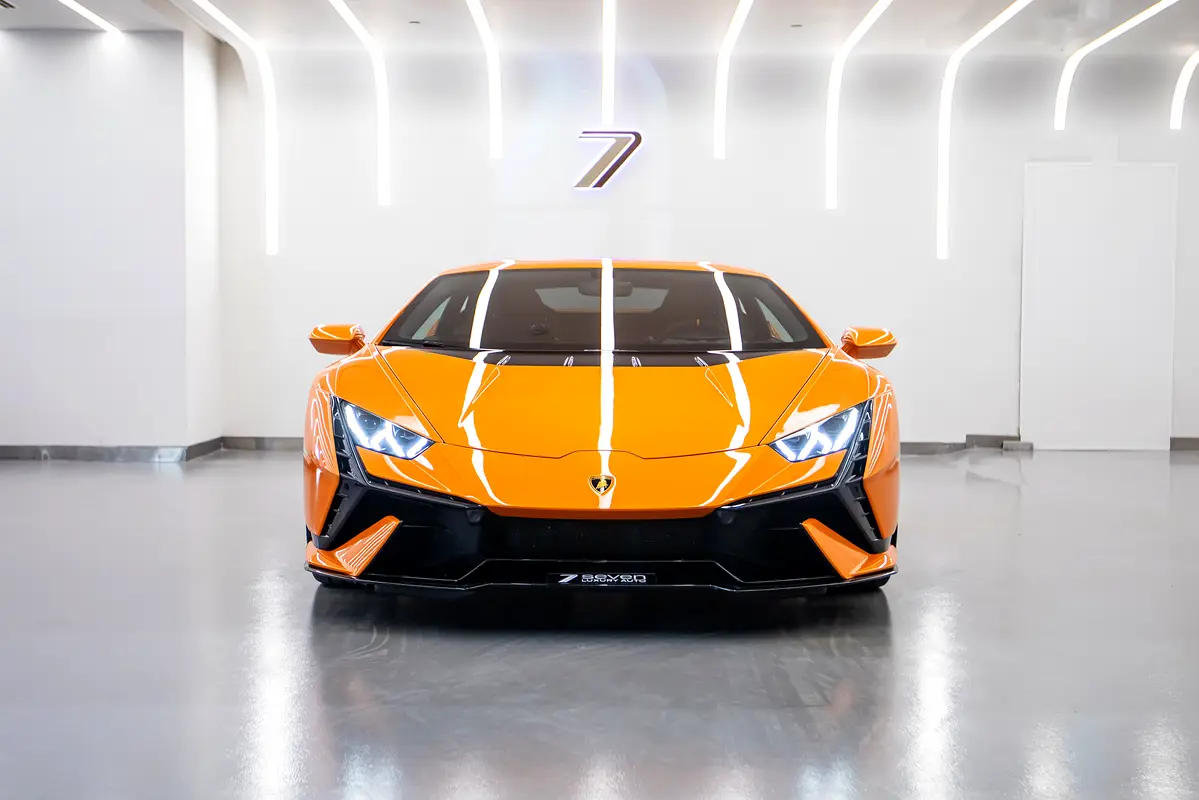 Lamborghini Huracan 2024 — photo 1 of 15
