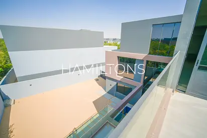 Hot Deal | High-End Residence | Move-In Ready Luxury | Resale