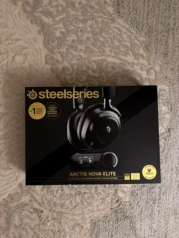 SteelSeries Arctis Nova Elite Gaming Headset