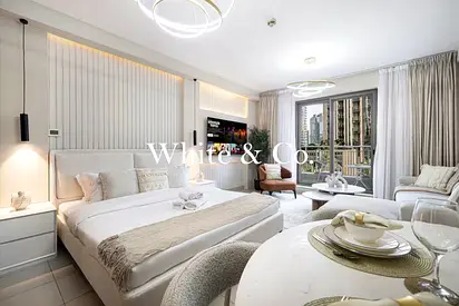 MODERN | BOULEVARD VIEW | UPGRADED STUDIO