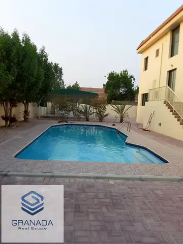 فيلا مميزه 5 غرف ماستر