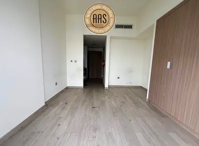 Limited offer | Chiller Free | Pool View | Bright