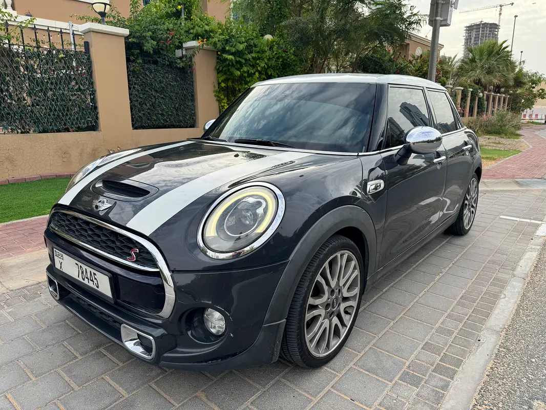 MINI Cooper 2015 — photo 1 of 11