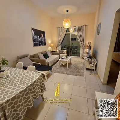 شقة غرفة و صالة مفروشة للإيجار الشهري في عجمان بالقرب من مركز شرطة الحميدية ✔️ شامل الفواتير و الإنترنت ⚡📶 جاهزة للسكن فوراً !