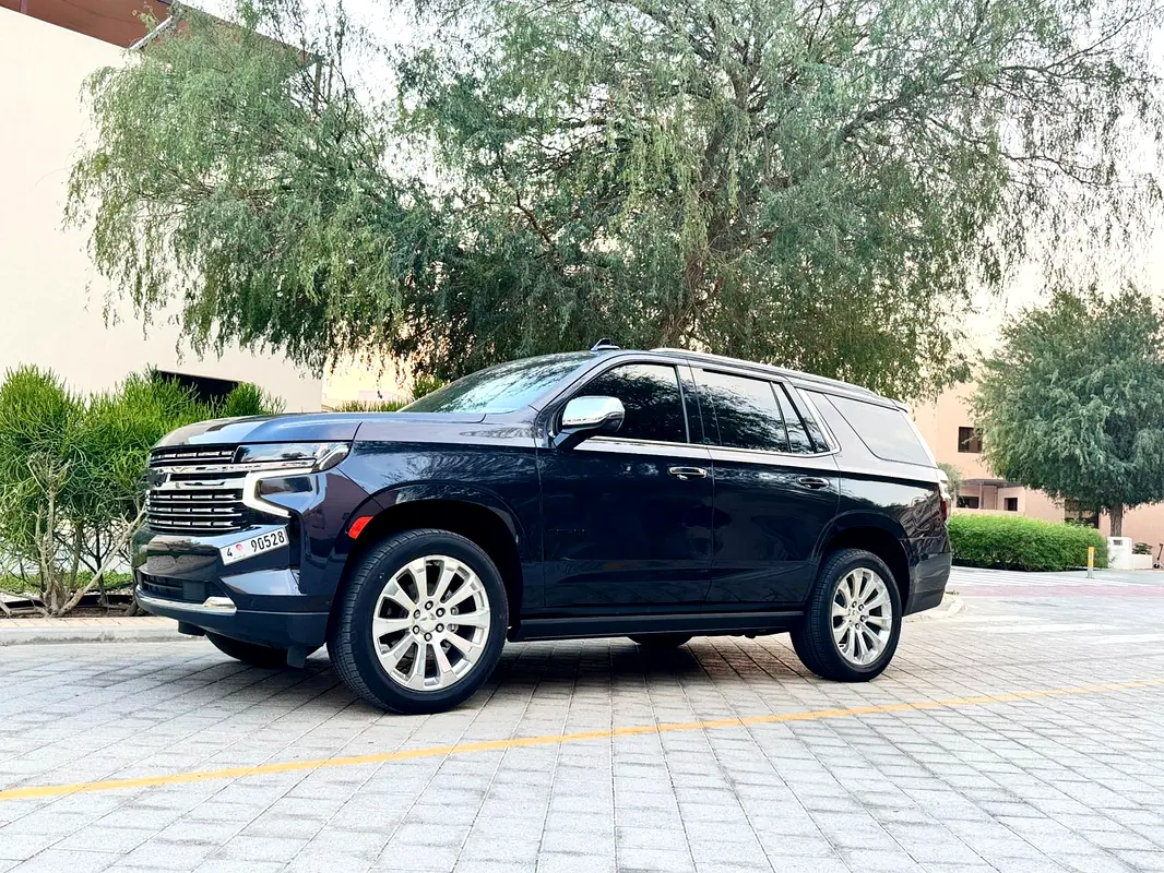 Chevrolet Tahoe 2023 — photo 1 of 15