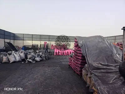 سعر رخيص/موقع جيد/أرضيات مع إنترلوك/قوة 25 كيلو واط/10000 قدم مربع/مكتب ومطبخ وحمام/إيجار 135000 درهم/الصجعة (الشارقة)