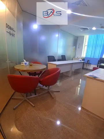sperate office for rent 606-5