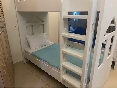 Cozy Bachelor’s Shared Apartment | 7-Min Walk to Circle Mall 🏡