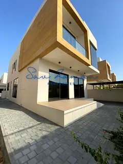 DOUBLE STOREY 5BR+MAIDS+DRIVER PRIVATE GARDEN INDEPENDNT VILLA