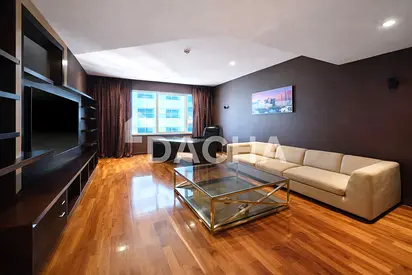 EXCLUSIVE | Vacant | Unfurnished