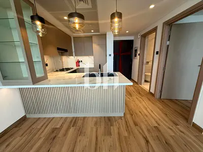 Modern | Mid Floor | Vacant & Ready To Move in