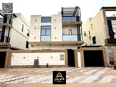 للبيع : فيلا فاخره بسعر شامل المكيفات وكهرباء ومياه  أول ساكن  طابقين وروف مع ملحق  موقع مميز بجانب الخدمات