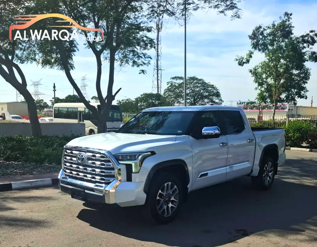 Toyota Tundra 2026 — photo 1 of 20