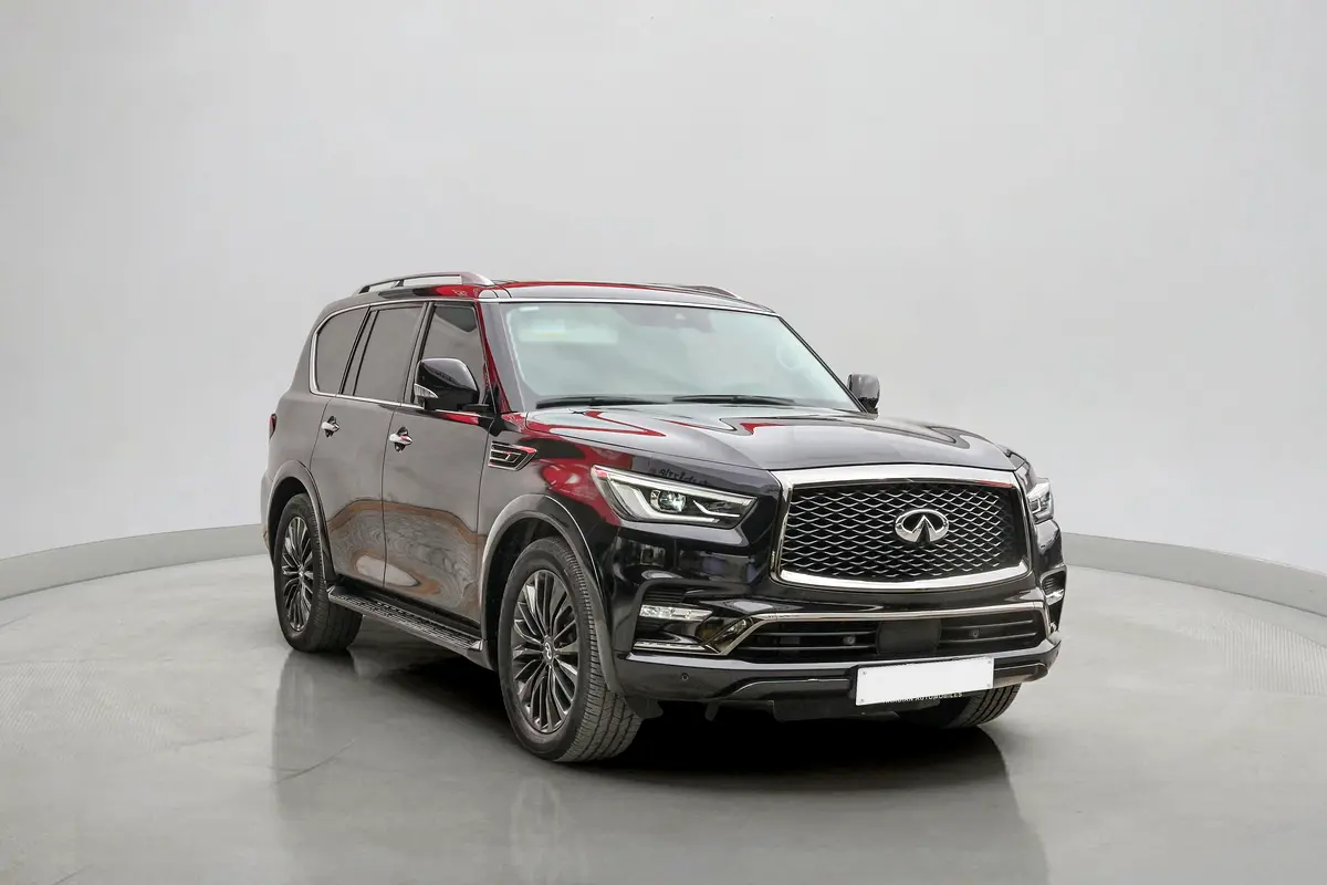 Infiniti QX80 2021 — photo 1 of 20