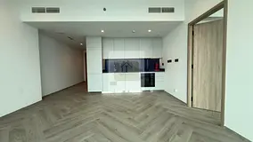 High Floor | Canal View | VOT