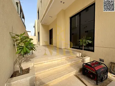 Luxury Villa for Sale in Al Yasmeen – 7 Master Bedrooms