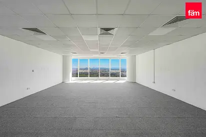 Raised floors | Open Views | Semi fitted
