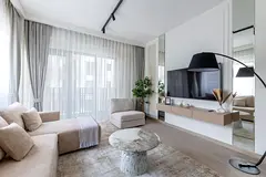 Creek Beach access | Modern interiors | Prime DCH location