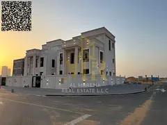 Villa directly from the owner, personal finishing, on a main street, close to all services, freehold