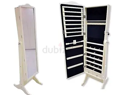 كتب اكسسوارات وساعات مع قفل