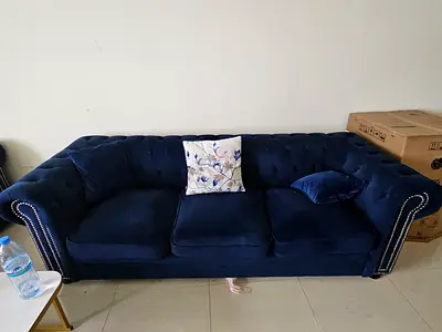 Navy velvet 3-seater Chesterfield sofa