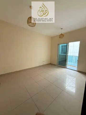 🔥 الي عشاق الشارقة ومحبي الرفاهية العالية والسكون ووالسكينة اقدم لك افضل العروض عيش الرفاهية على كورنيش التعاون مباشرة - أول صف! 🌊🏢