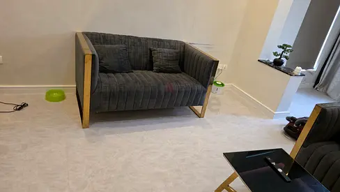 Selling Top quality Luxury Home centre 5 seater sofa brand new