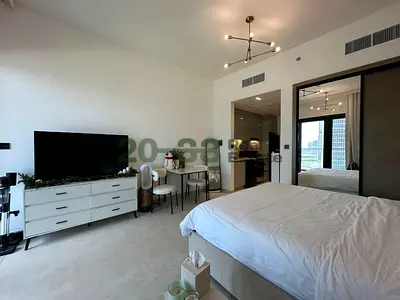 Exclusive Design l Deluxe Facilities l Open Layout