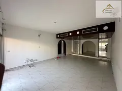 Well maintained 3 bhk villa near to main road