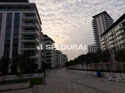 2BR Apartment | Balcony | Marina & Creek Views
