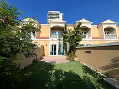 Vacant | Single Row | Landscaped Garden