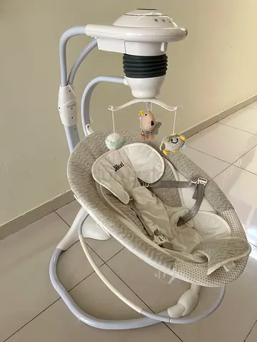 Baby Bouncer Chair with Soothing Vibrations