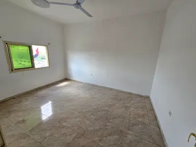 غرفتين وصالة + بلكونة | تكييف سبليت | إضاءة ممتازة | الروضة 3 قريب شارع الشيخ محمد بن زايد عجمان | 30,000 / 6 دفعات