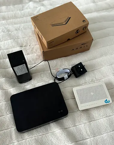 Du Internet  TV Equipment Set (Router, TV Box, Remote) – Like New