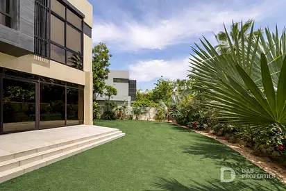 Prime Location | Large Garden | Well Maintained