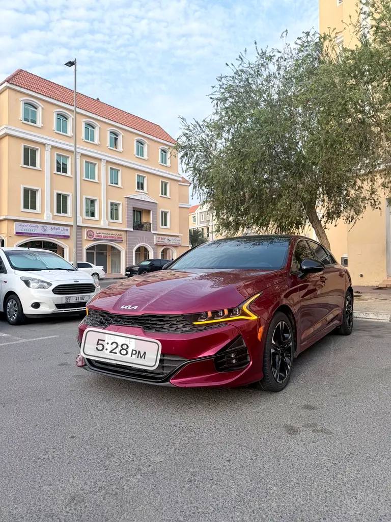 Kia K5 2023 — photo 1 of 10