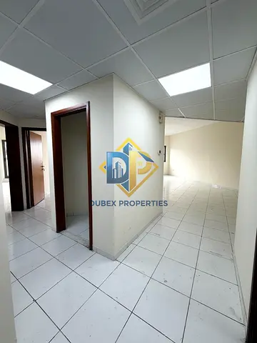 Well-Maintained 2 Bedroom Apartment | Closed Kitchen