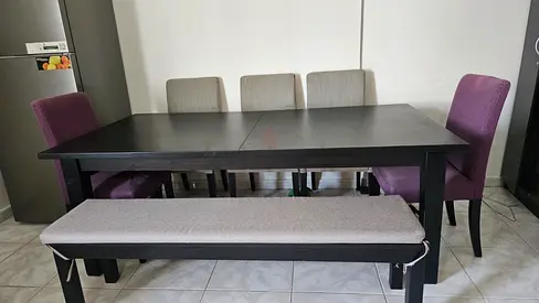 IKEA dining table in excellent condition