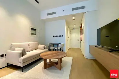SPACIOUS STUDIO | PRIME LOCATION | VACANT