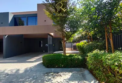 END UNIT | 3BR TOWNHOUSE FOR RENT | KAYA, MASAAR