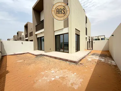 Brand New Single Row 4BR Townhouse Villa For Rent in La Violeta