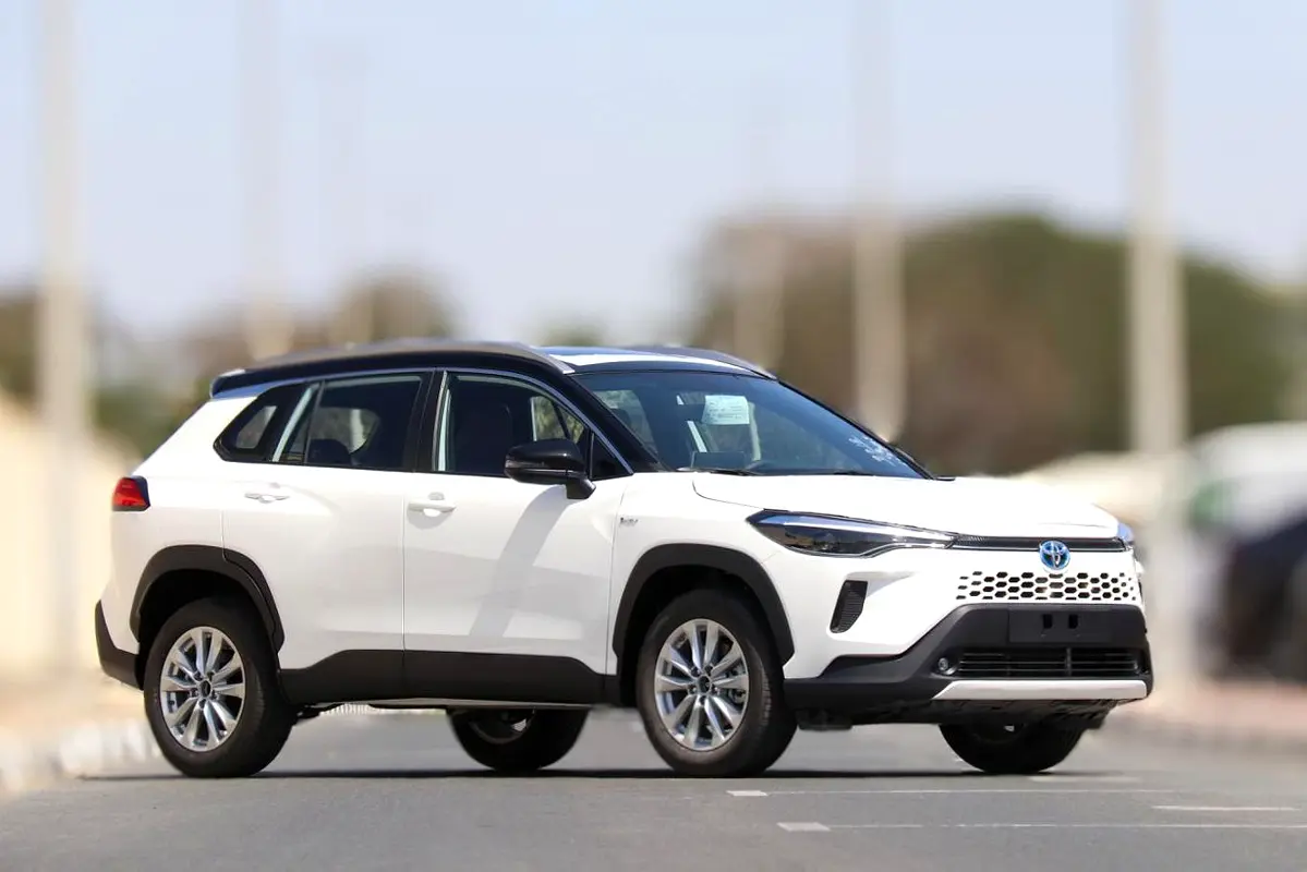 Toyota Corolla Cross 2026 — photo 1 of 20