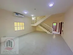 Villa for rent in Al Waihat, 5 bedrooms, living room, and hall, excellent location, with electricity